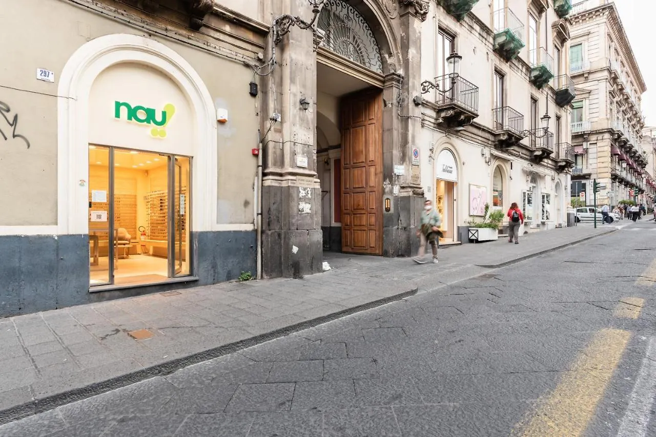 Via Etnea Cozy Apartment With Balcony Catania